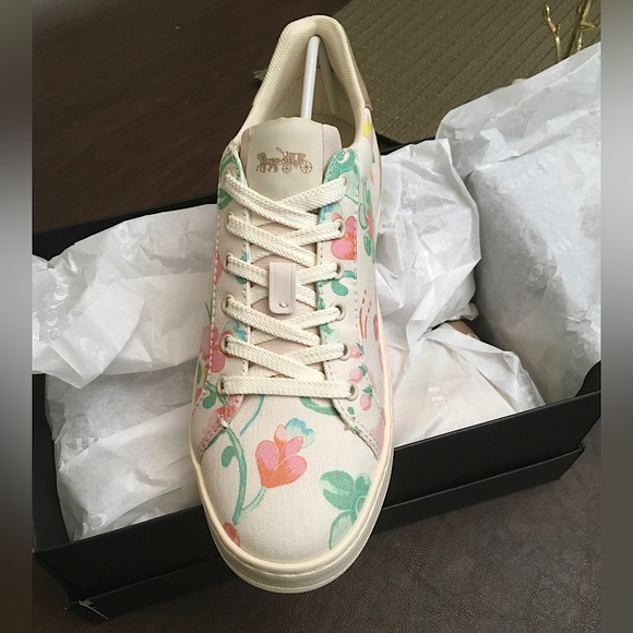Coach Clip Floral Lowtop Sneakers 🌸 - Picture 8 of 10